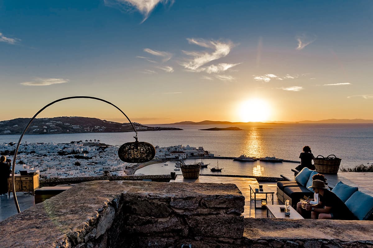 180° Sunset Bar